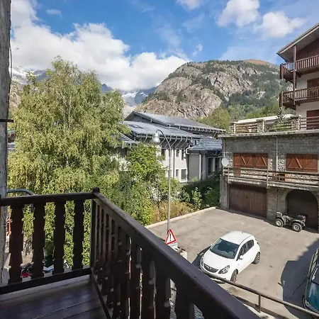 Cozy In Courmeyeur Center Lägenhet Courmayeur