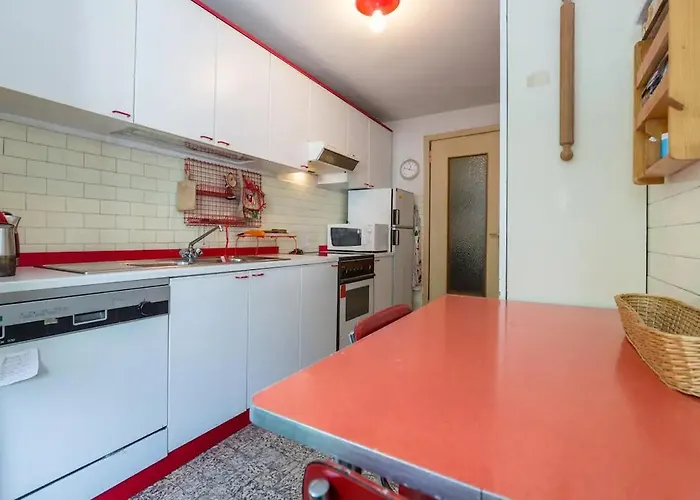 Cozy In Courmeyeur Center * 库马约尔