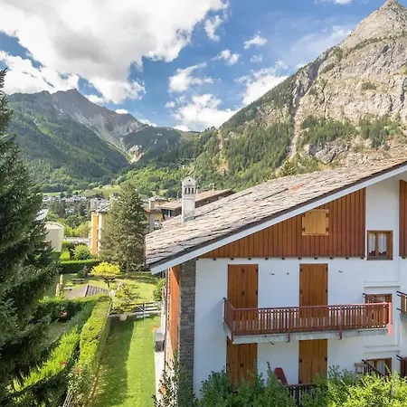 Cozy In Courmeyeur Center *