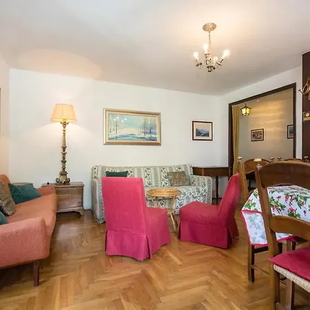 Апартаменти Cozy In Courmeyeur Center *