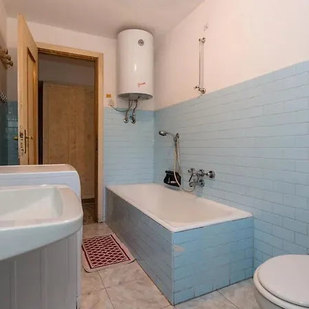 Cozy In Courmeyeur Center Lejlighed *