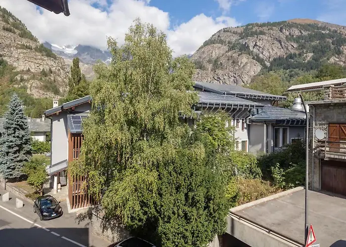 아파트 Cozy In Courmeyeur Center