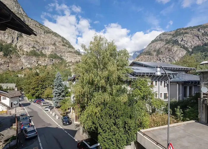 아파트 Cozy In Courmeyeur Center 쿠르마예