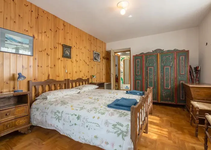 Cozy In Courmeyeur Center كورمايور